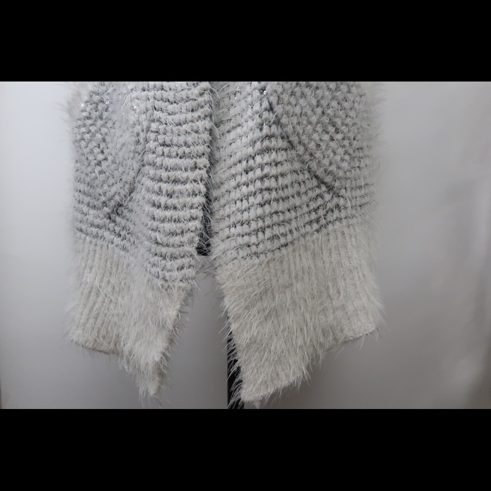 Xoxo Women’s open front cardigan Sweater Sz Medium - Picture 5 of 11